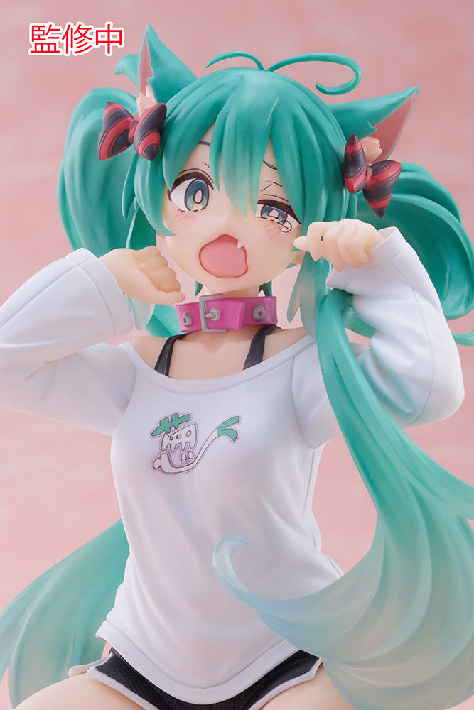 Taito Vocaloid Hatsune Miku Desktop Cute figure