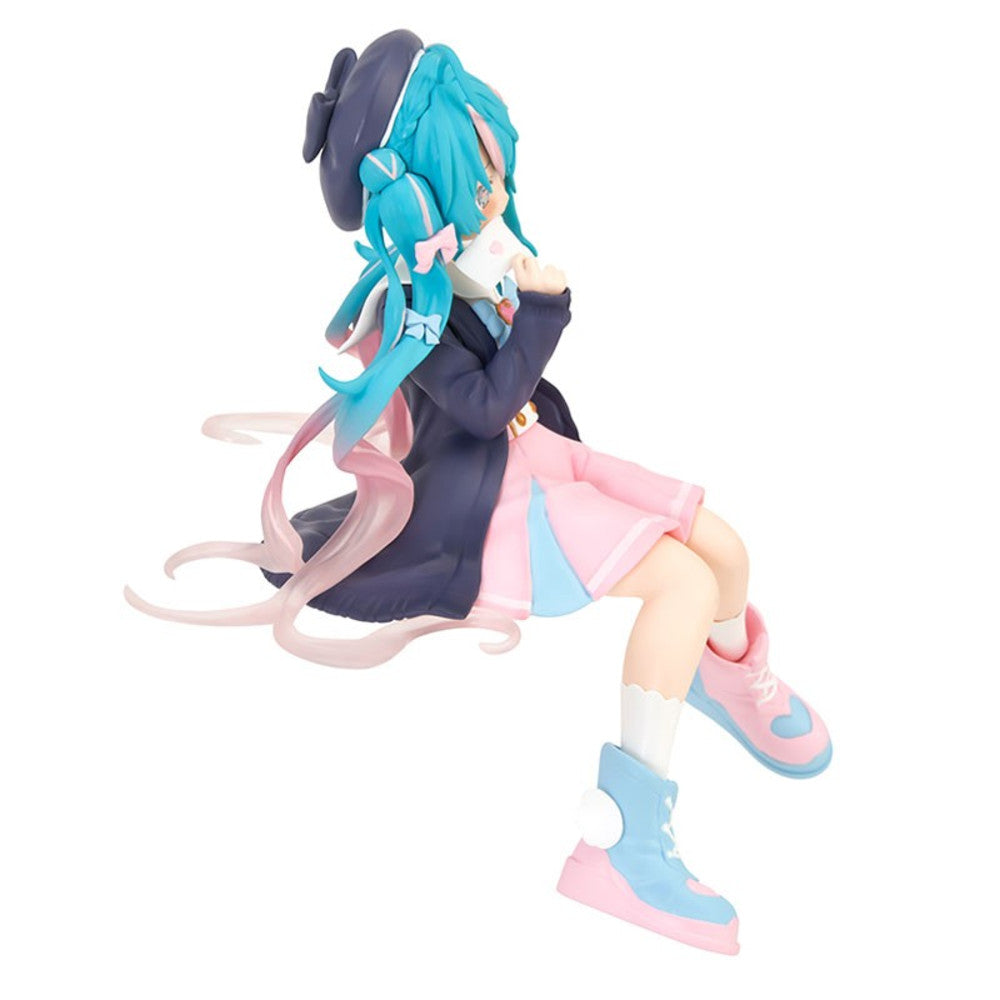Hatsune Miku Love Sailor Ver Vocaloid Noodle Stopper Figure